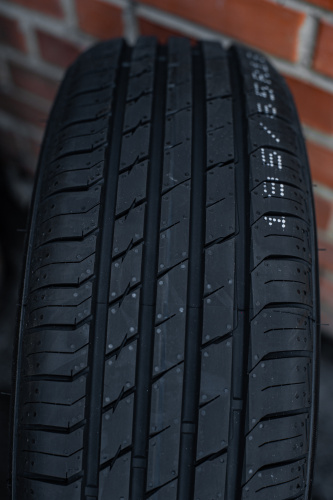 фото протектора и шины Atrezzo Elite Шина Sailun Atrezzo Elite 225/65 R16 100V