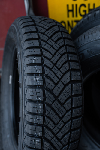 фото протектора и шины Commercio 4 Seasons Шина Sailun Commercio 4 Seasons 195/70 R15C 104/102T